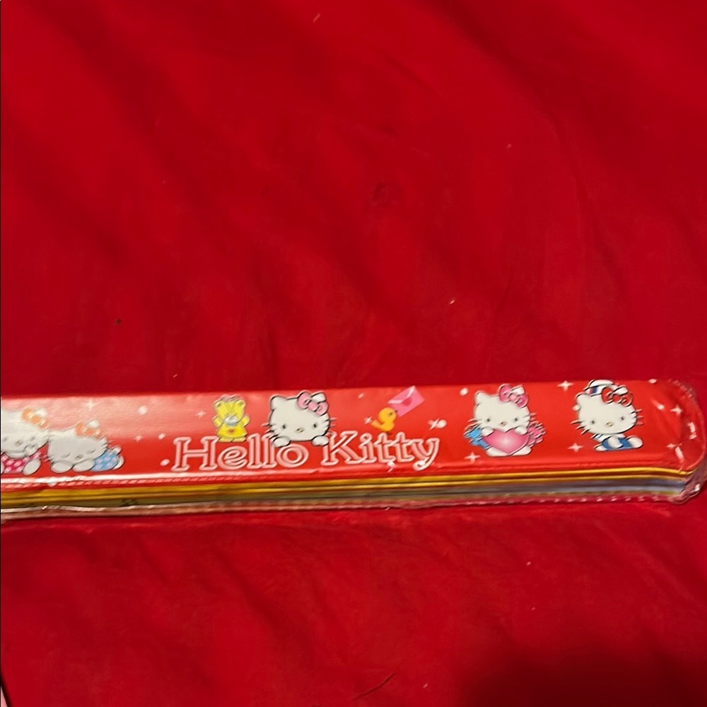 Hello Kitty Party Favor Set - Pink, Red, Yellow, Blue - Picture 4 of 6
